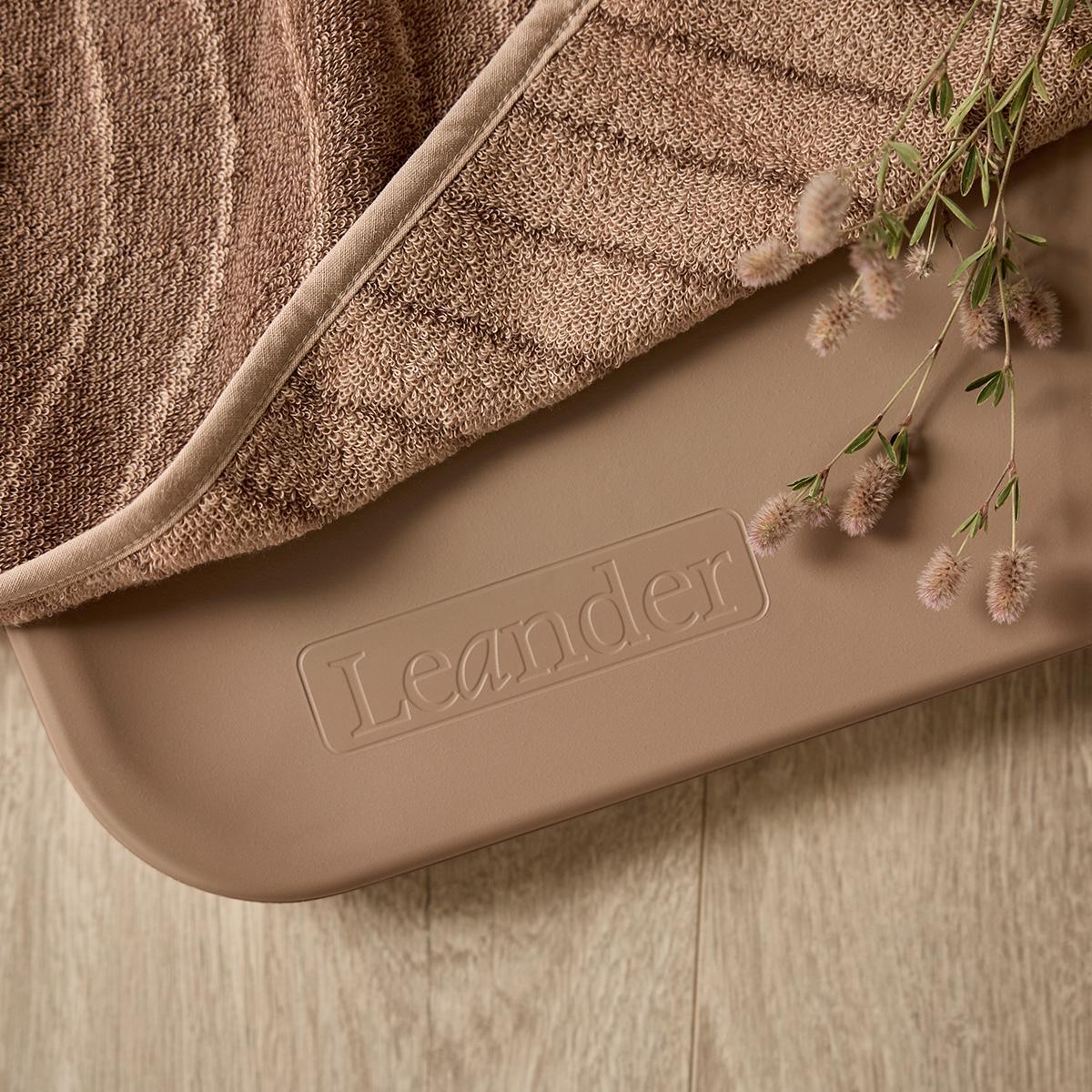 Leander Matty Stellematte, Clay