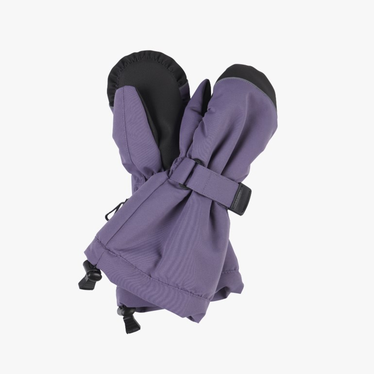 Et par lilla isolerte votter med svarte håndflater, justerbare håndleddsremmer og snøring i mansjettene.