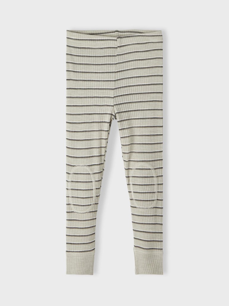 Barns lysebeige ribbestrikkede leggings med svarte og hvite striper, elastisk midje og ovale kneputer.