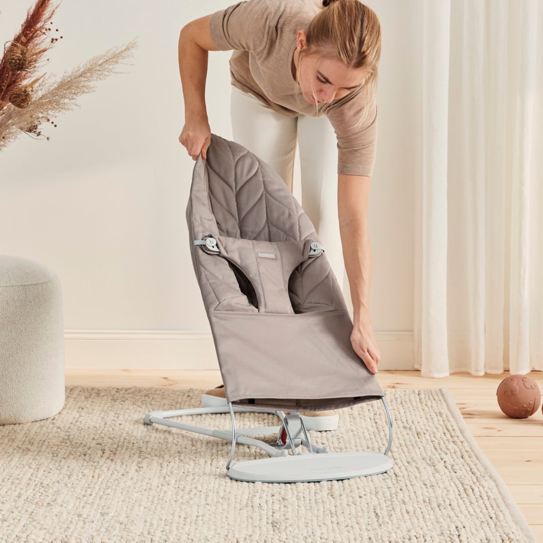 BabyBjörn Bouncer Bliss vevd, sandgrey