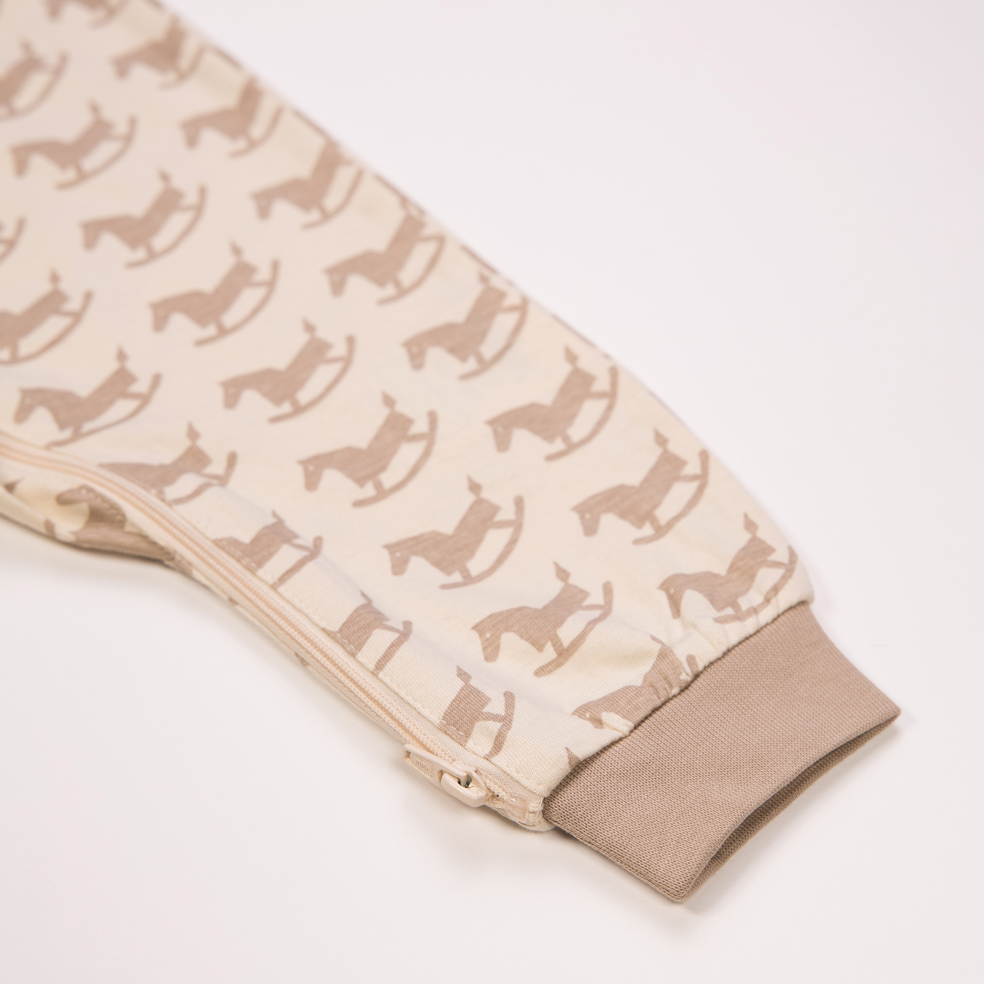 Bruse pyjamas, sand