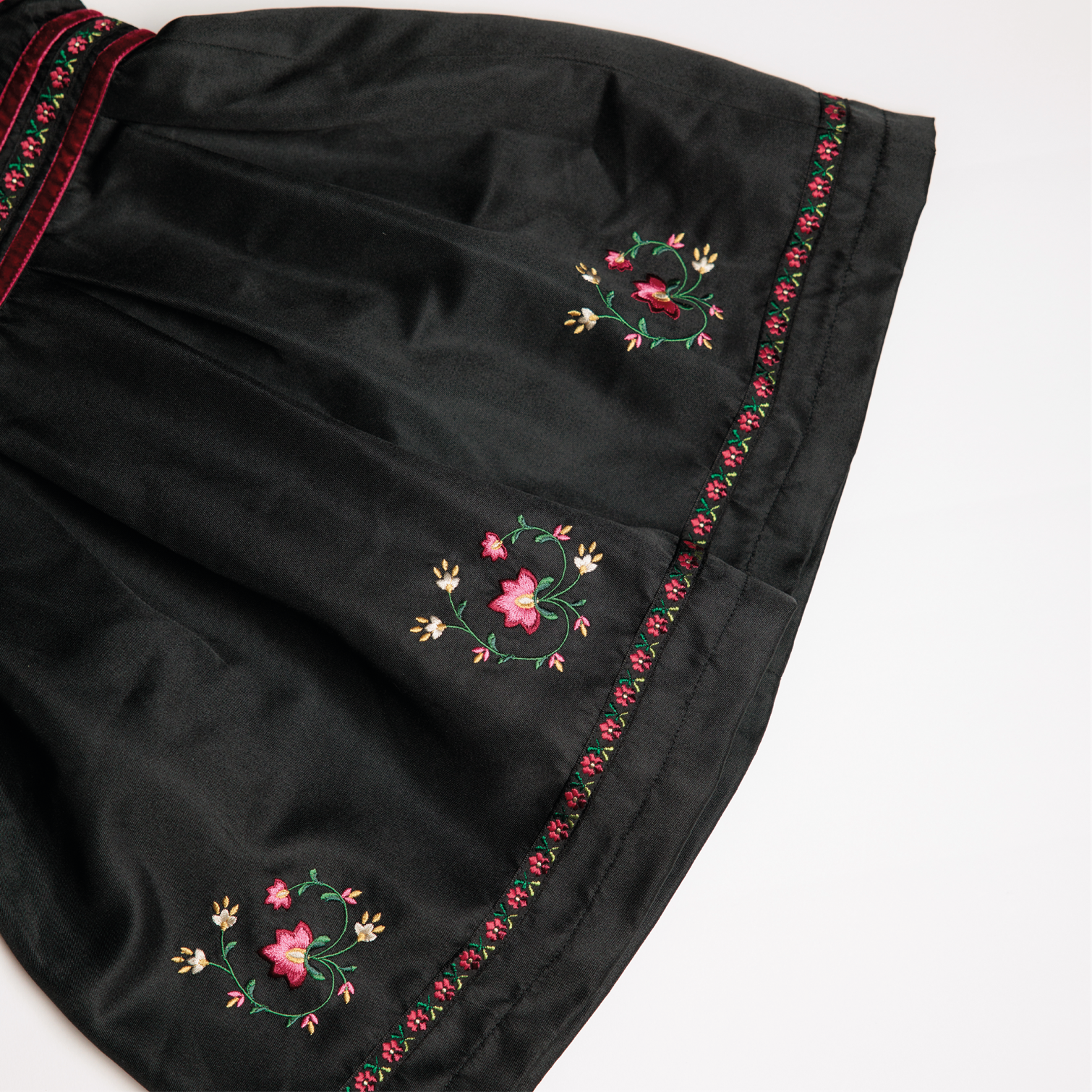 Hardanger festdrakt liten jente, black