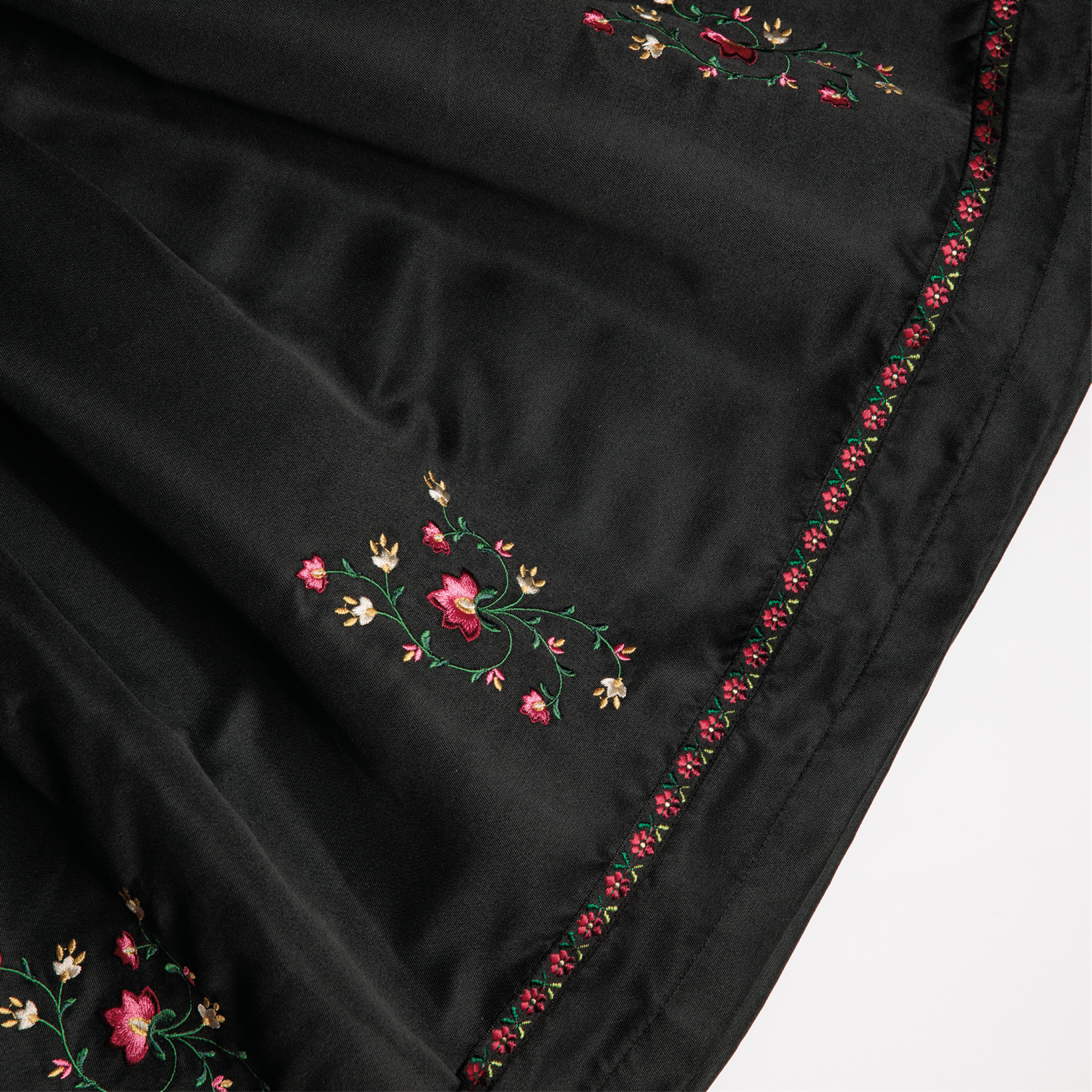 Hardanger festdrakt, black