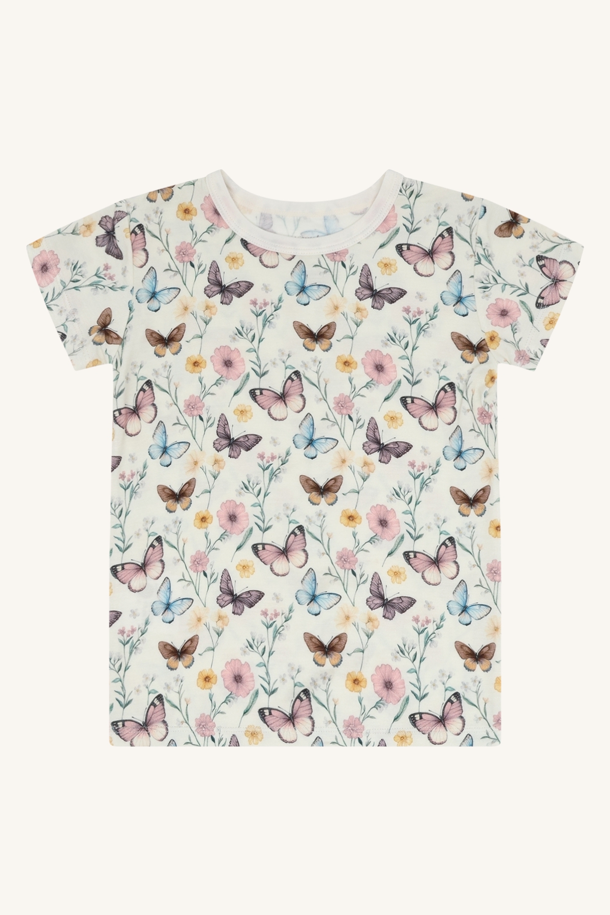 Off-white kortermet t-skjorte med fargerikt sommerfugl- og blomstermønster, forfra.
