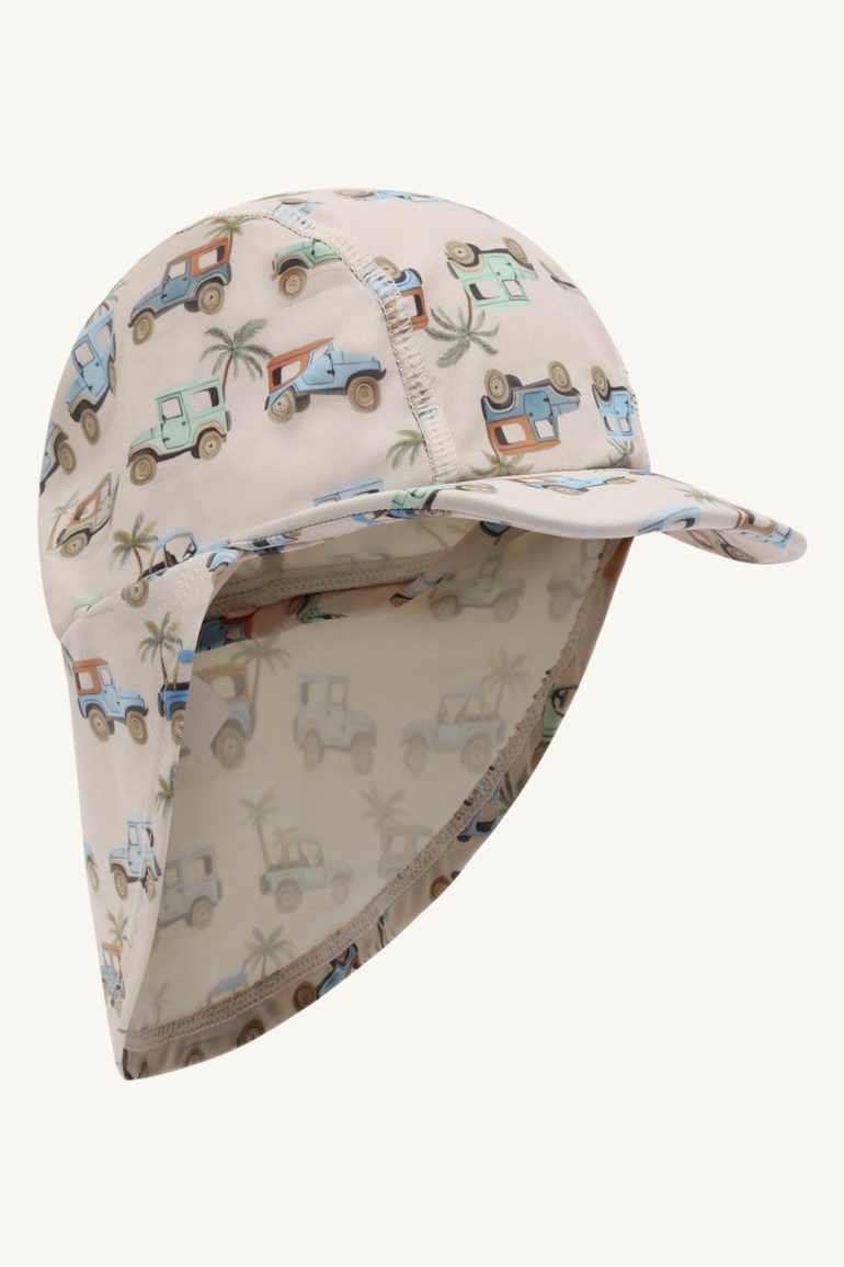 Barns beige solhatt med jeep- og palmtrær-mønster, med beskyttende nakkelapp.