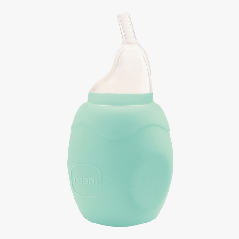 Mintgrønn nesesuger for baby med en klar, buet dyse og en ergonomisk silikonpumpe.