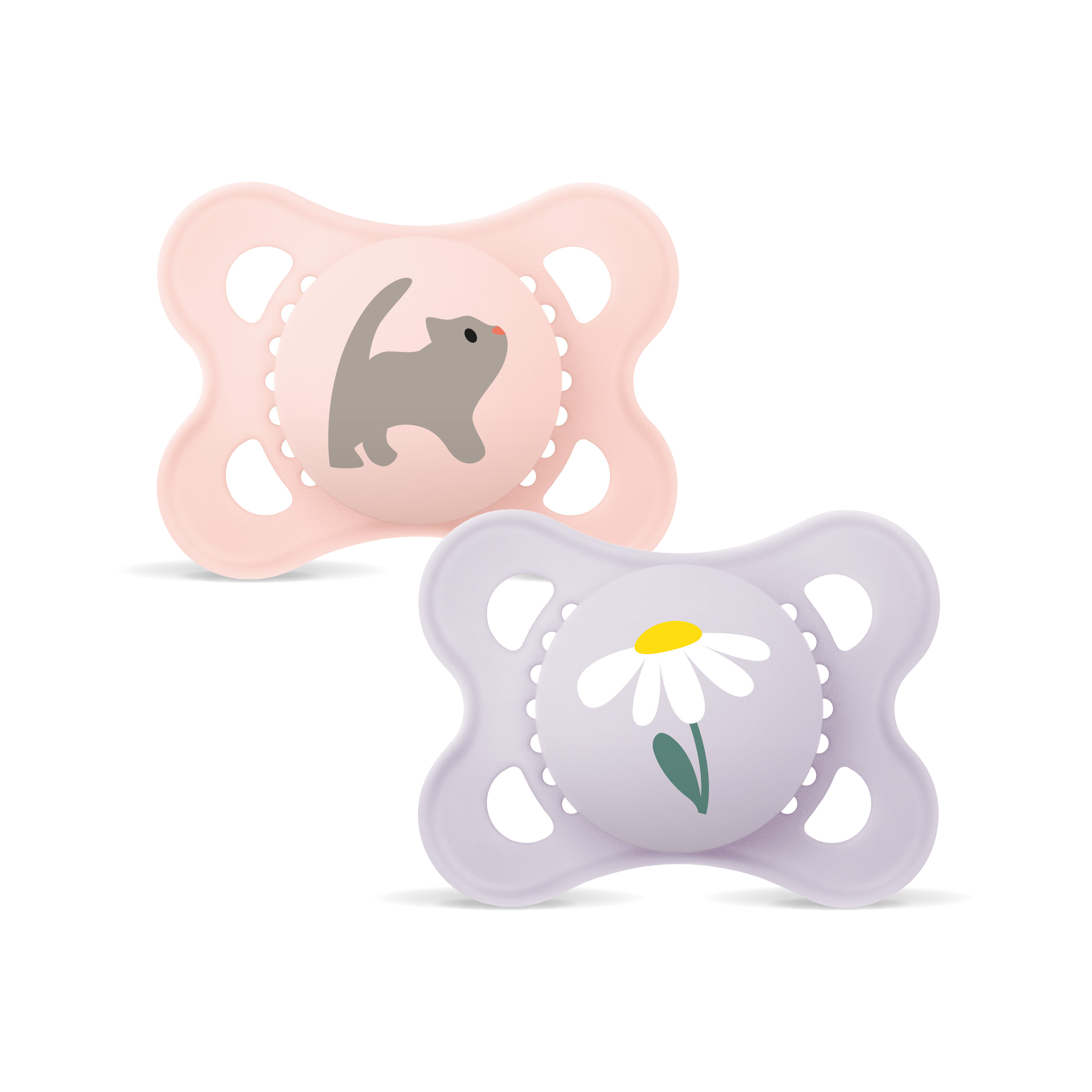 To babysmokker: en rosa med en grå katteillustrasjon og en lilla med en hvit tusenfryd illustrasjon.