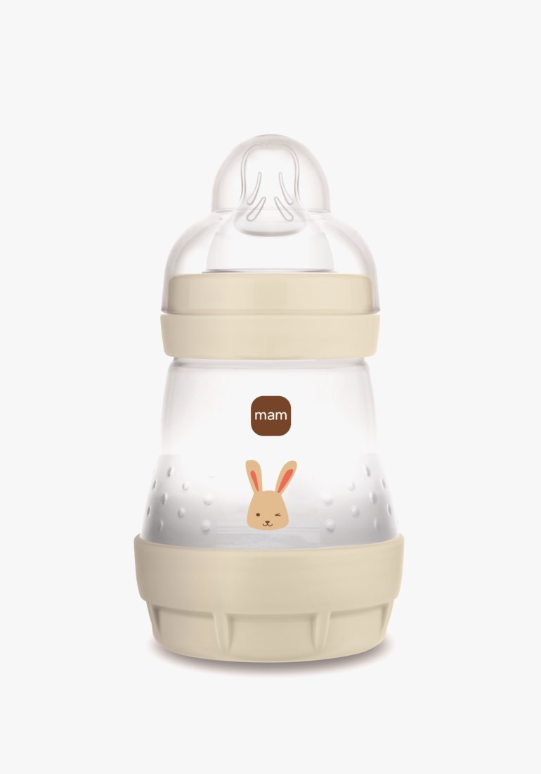 Klar babyflaske med lys beige seksjoner, kaninillustrasjon og en transparent silikonsmokk.