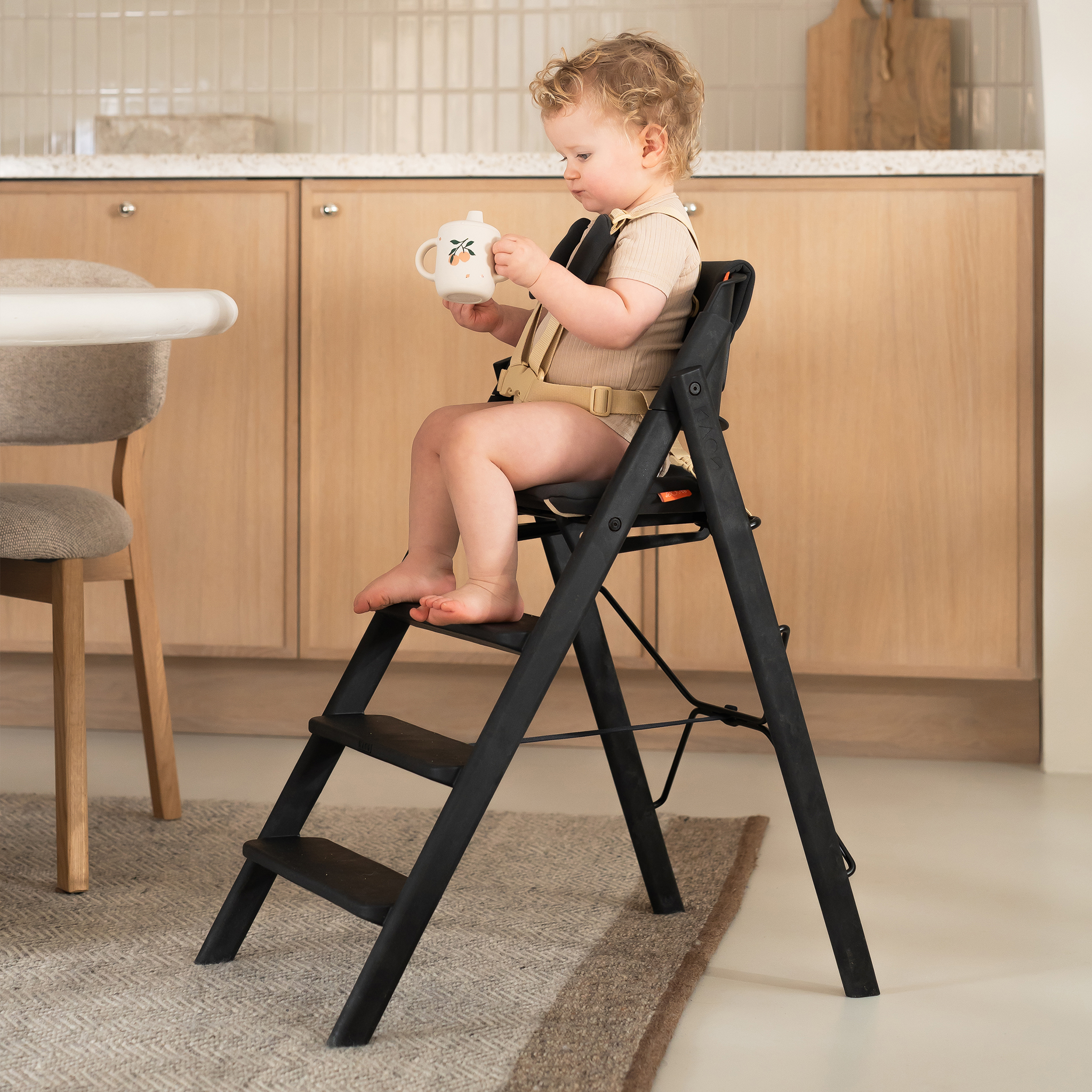 KAOS Klapp Jr. Sele & Putesett, Charcoal Black