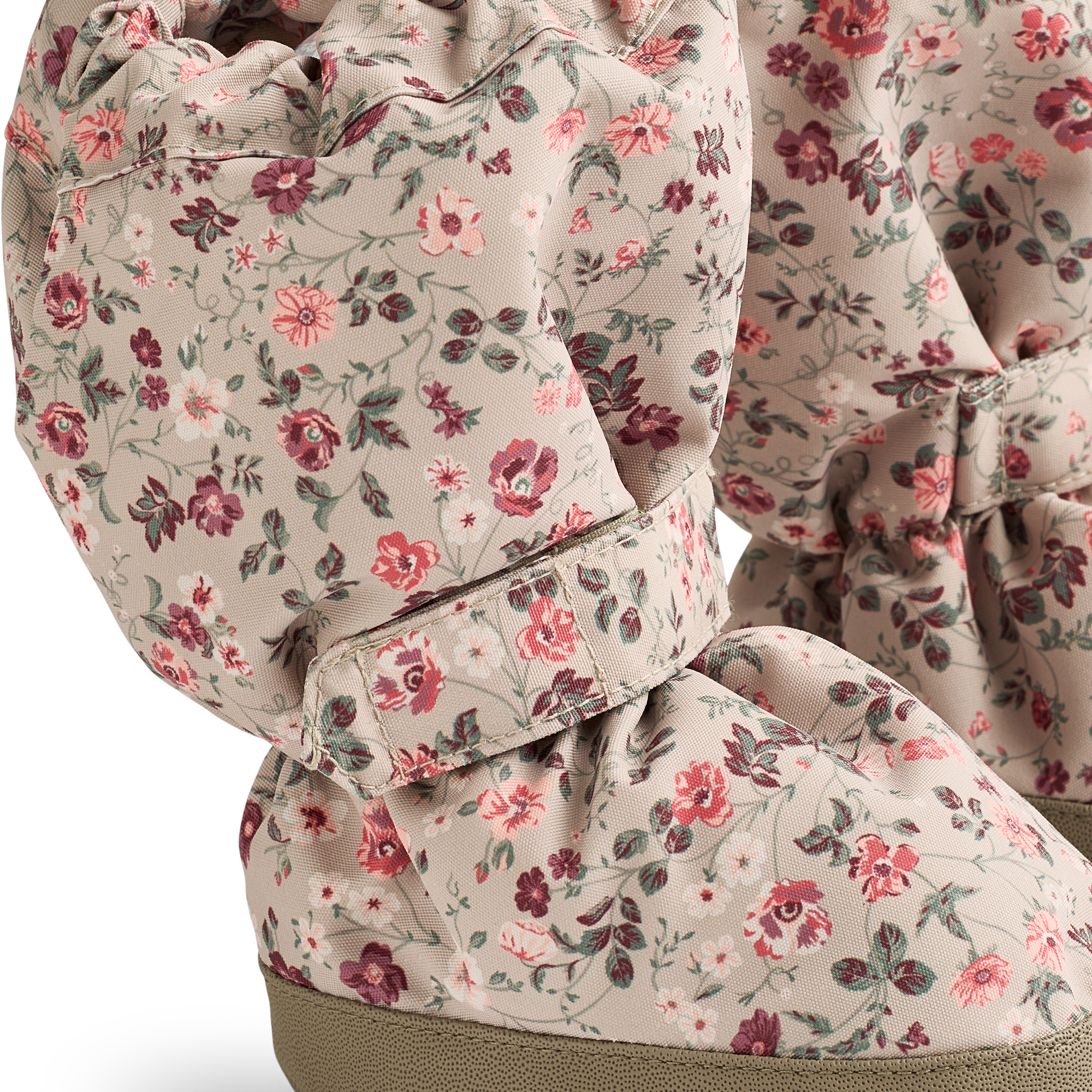 Wheat booties, greymoonflowers