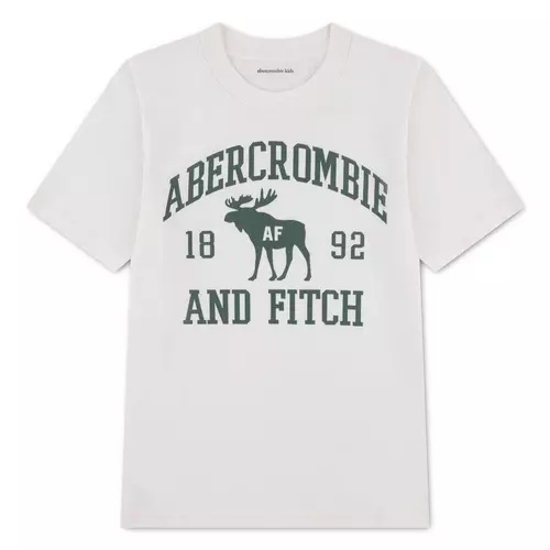 Hvit kortermet t-skjorte for barn med grønn Abercrombie, elg, 18 AF 92, og Fitch trykk.