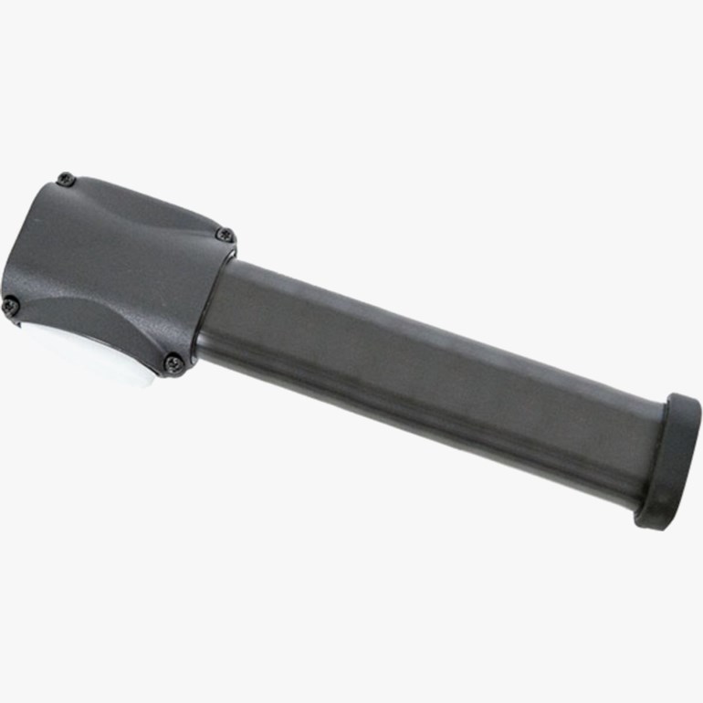 Mørkegrå rektangulær enhet med et bredere hode, hvit gjennomskinnelig del og svart endestykke.