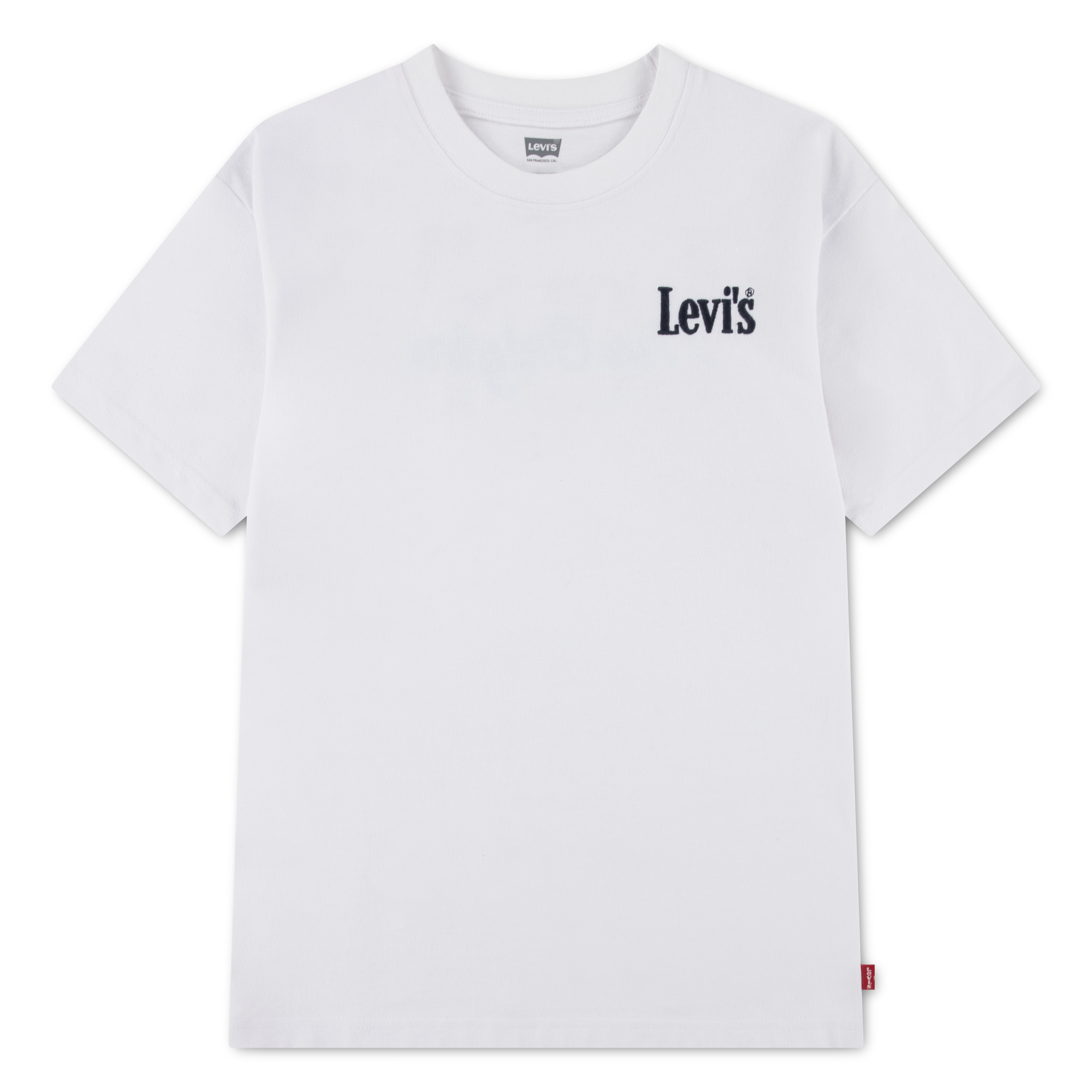 Hvit kortermet t-skjorte med mørkeblå Levi's-logo på brystet og rød flik på sidesømmen.