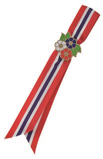 17. maisløyfe med blomsterpin