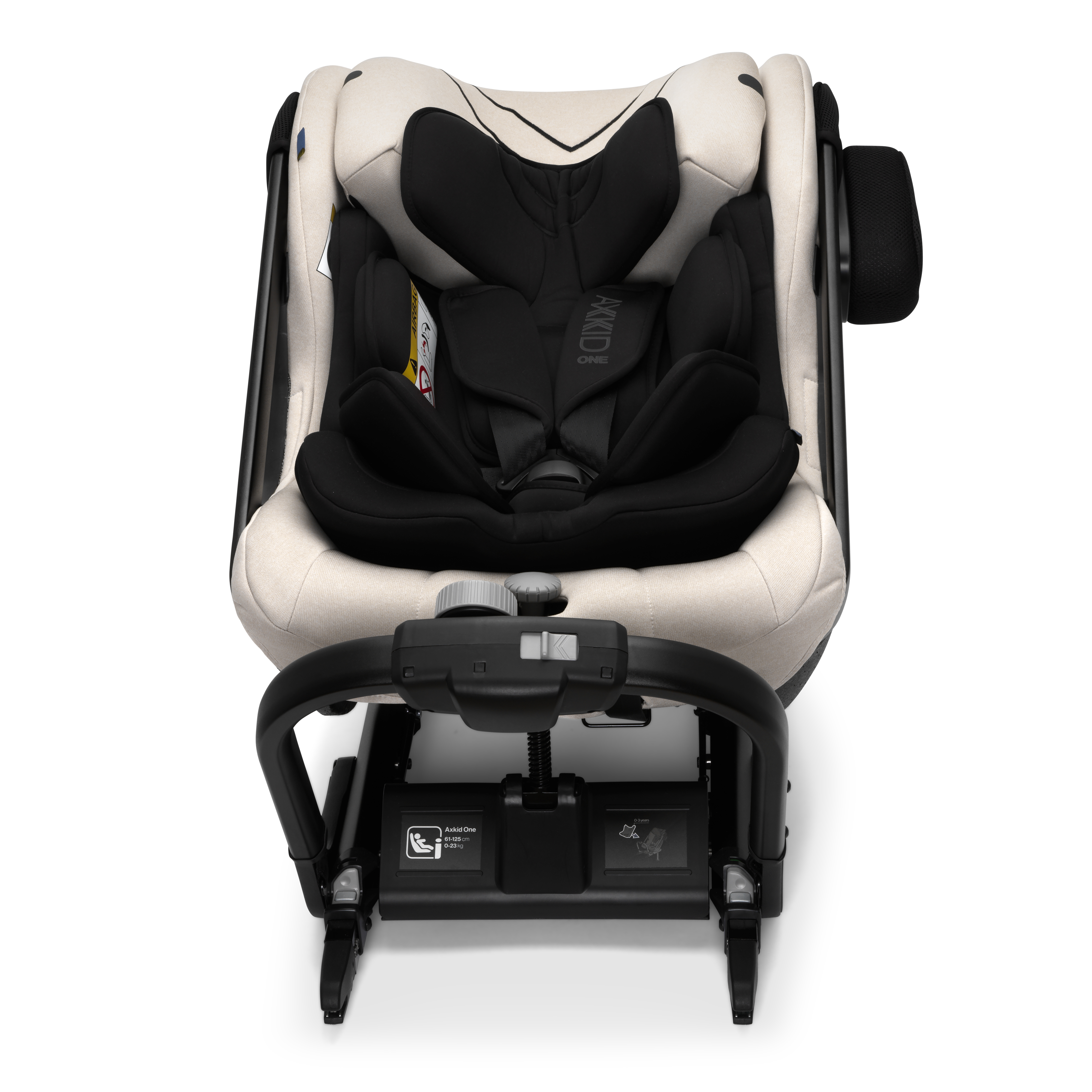 En beige og svart bilbarnestol for baby eller barn, med svart sele og justerbar base.