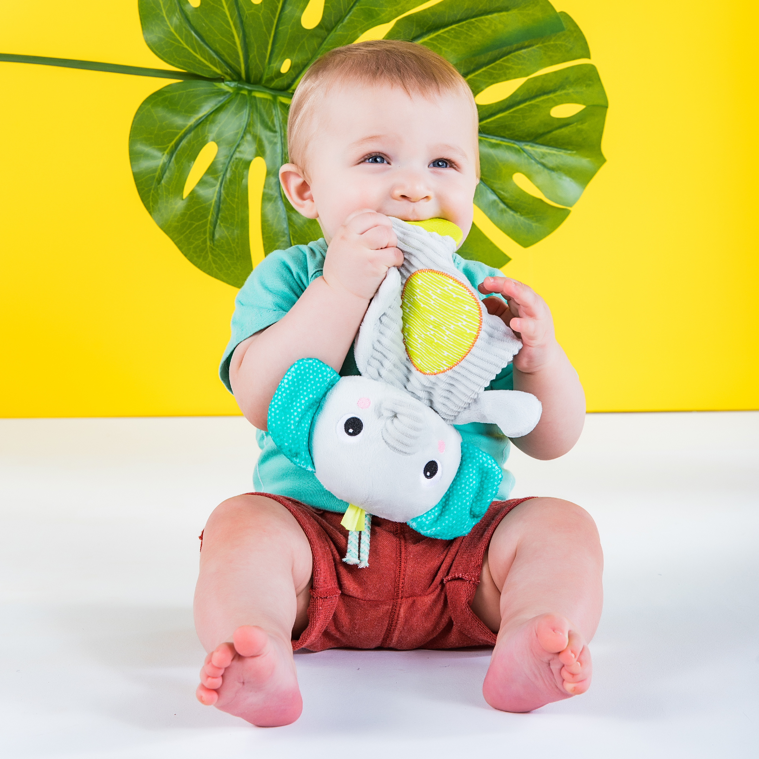 Snuggle 'n' teethe myk biteleke til baby, grey