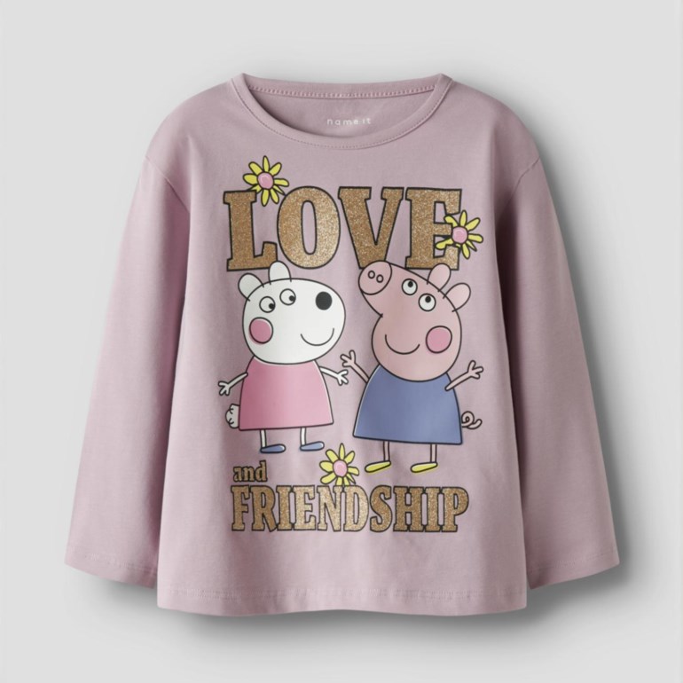 Barns lilla langermet t-skjorte med et Peppa Pig 'LOVE and FRIENDSHIP' glittertrykk på forsiden.