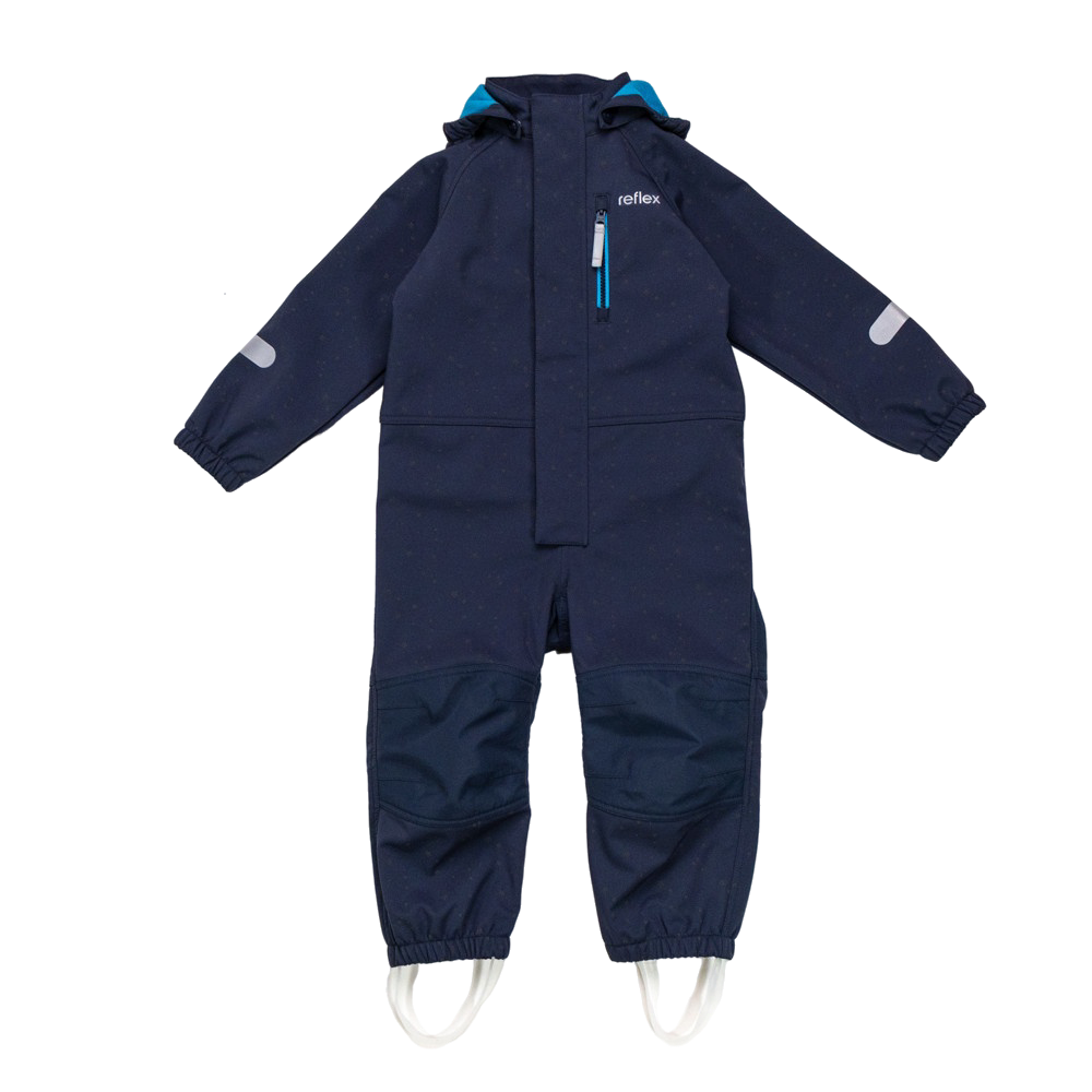 Barns marineblå hette softshell-overall med lyseblå glidelåsdetaljer, refleksstriper og elastiske fotstrikker, forfra.