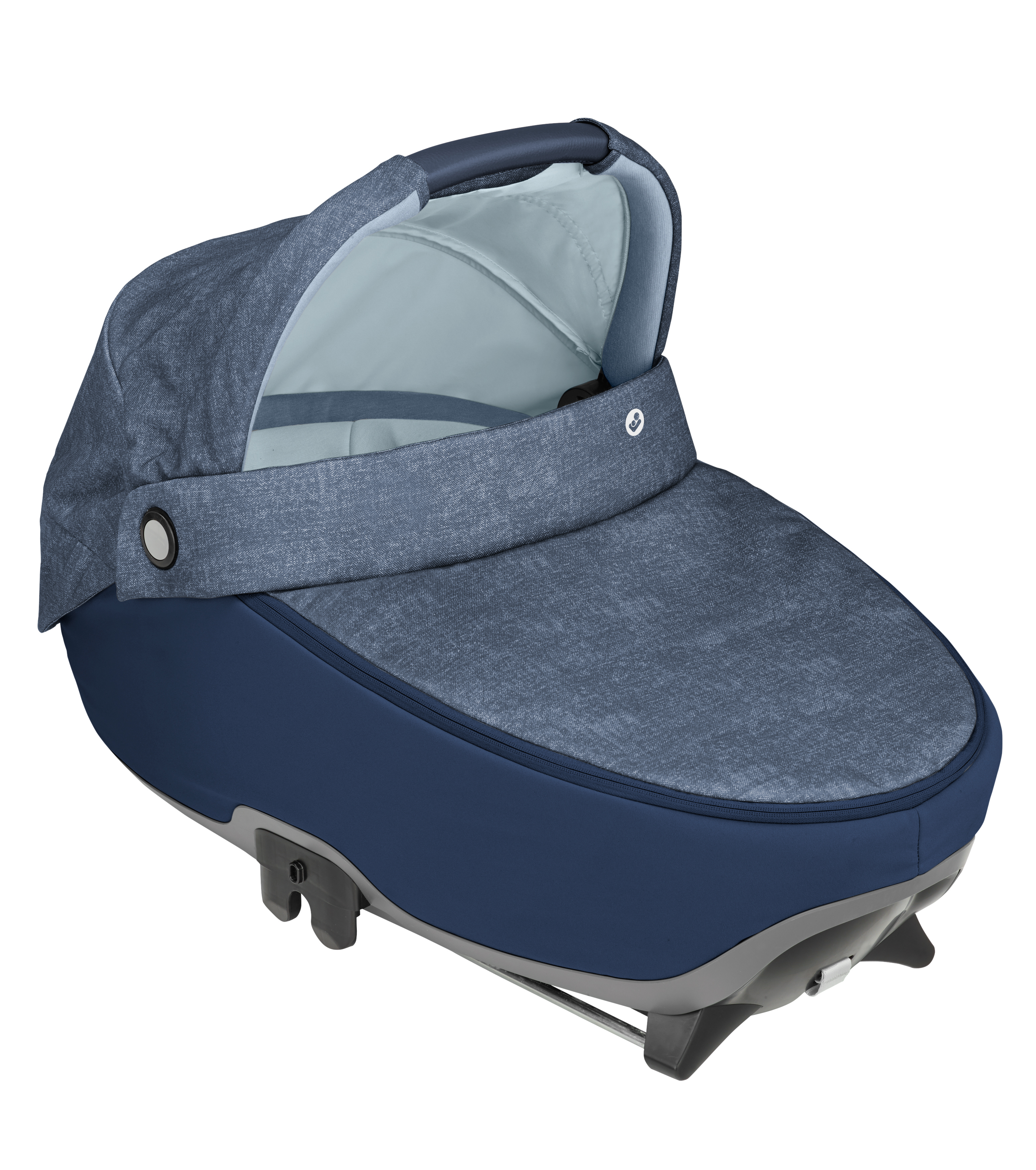 Mørkeblå liggedel for baby med melert blå stoffkalesje og overtrekk, sidevisning.