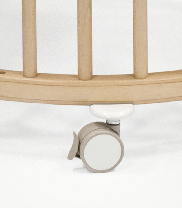 Stokke Sleepi V3 Mini barneseng – fra nyfødt, utvidbar, natural